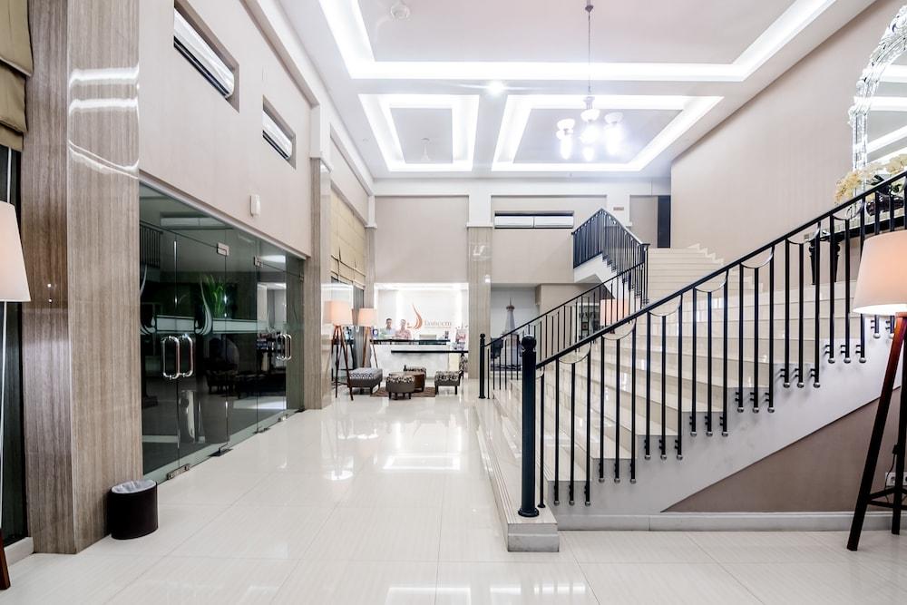Tasneem Hotel Malioboro Yogyakarta Eksteriør billede